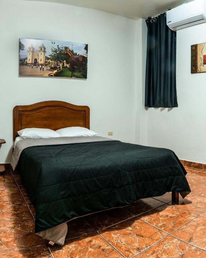 Hospedaje Gran Imperial Tumbes Dış mekan fotoğraf